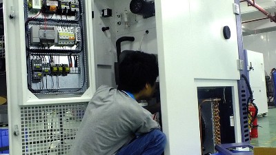 模擬環(huán)境試驗箱常見故障排除與維修